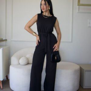 Macacão Mirela Preto